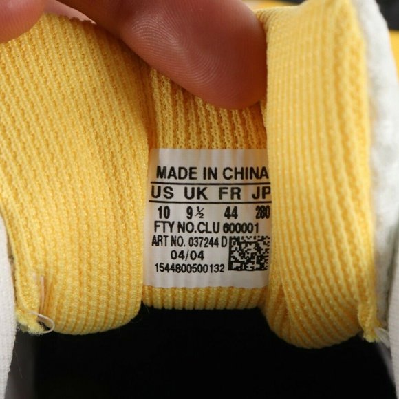 Athletic_Shoes